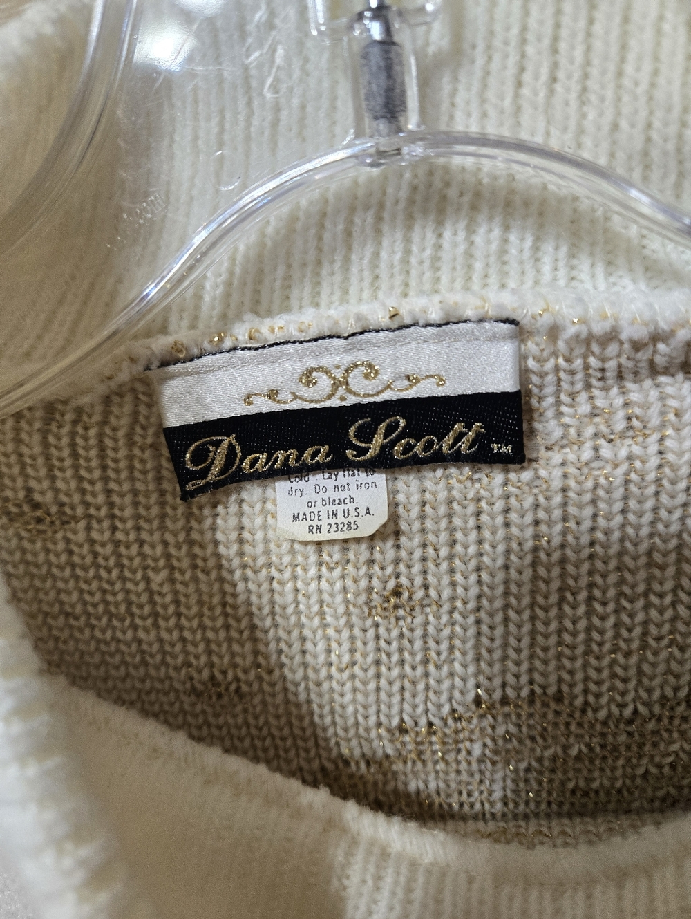 Dana Scott Vintage 80s Metallic Gold Rose White Sweater GUC *No Size Tag* - Picture 4 of 7